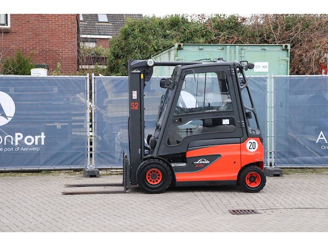 Heftruck linde e25-01 elektrisch 2500kg 2018 - afbeelding 1 van  1
