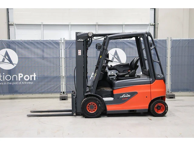 Heftruck linde e25-01 elektrisch 2500kg 2020 - afbeelding 1 van  1