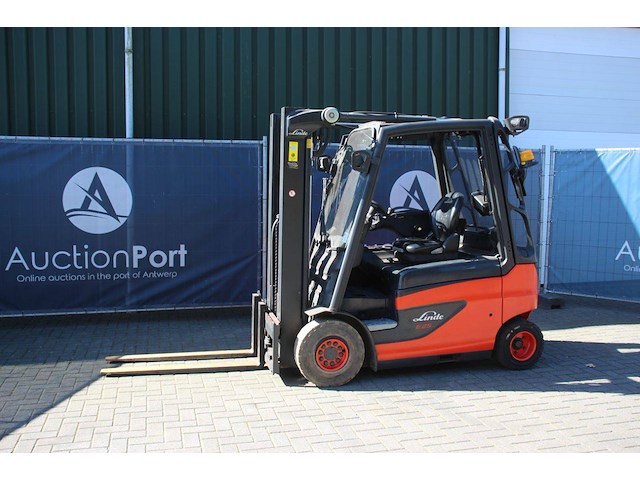Heftruck linde e25-01 elektrisch 2500kg 7m 2015 - afbeelding 1 van  1