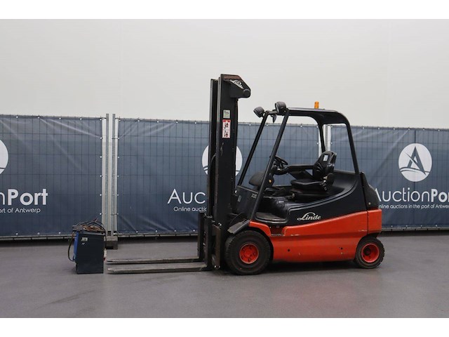 Heftruck linde e25/02 elektrisch 2500kg 2006 - afbeelding 1 van  1
