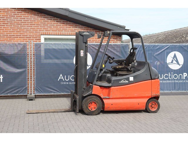 Heftruck linde e25/02/600 elektrisch 2500kg 4.8m 2005 - afbeelding 1 van  1