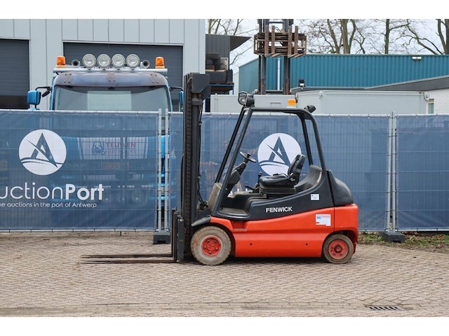 Heftruck linde e30-01 elektrisch 3000kg 5.2m 1997 - afbeelding 1 van  1
