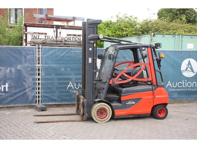 Heftruck linde e30-01 elektrisch 3000kg 5m 2017 - afbeelding 1 van  1