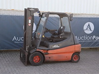 Heftruck linde e30-02 elektrisch 3000kg 2003 - afbeelding 1 van  1