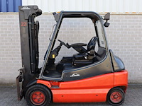 Heftruck linde e30-02 elektrisch 3000kg 2003 - afbeelding 1 van  1