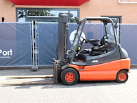 Heftruck linde e30-02 elektrisch 3000kg 2003 - afbeelding 1 van  1