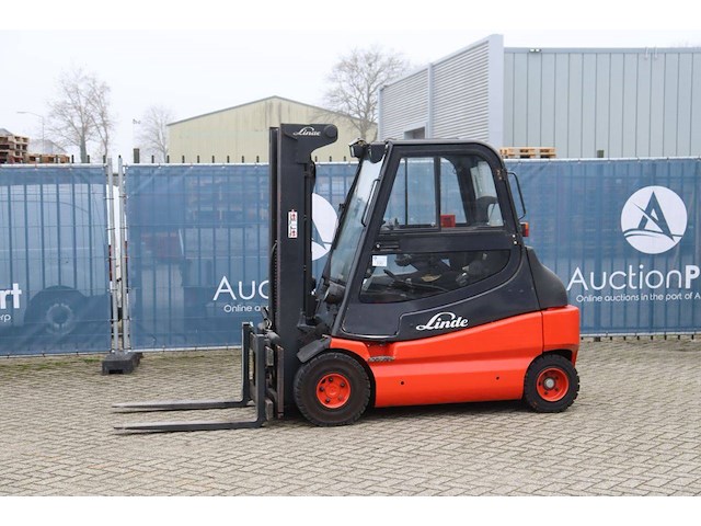 Heftruck linde e30-03 elektrisch 3000kg 2008 - afbeelding 1 van  1