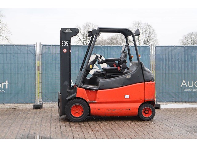 Heftruck linde e30 elektrisch 2500kg 7.0m - afbeelding 1 van  1