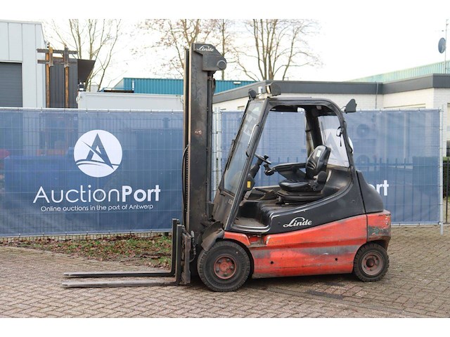 Heftruck linde e30/02 elektrisch 3000kg 2008 - afbeelding 1 van  1
