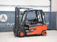 Heftruck linde e30l-01 elektrisch 3000kg 2012 - afbeelding 1 van  1