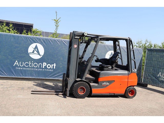 Heftruck linde e30l-01 elektrisch 3000kg 2015 - afbeelding 1 van  1