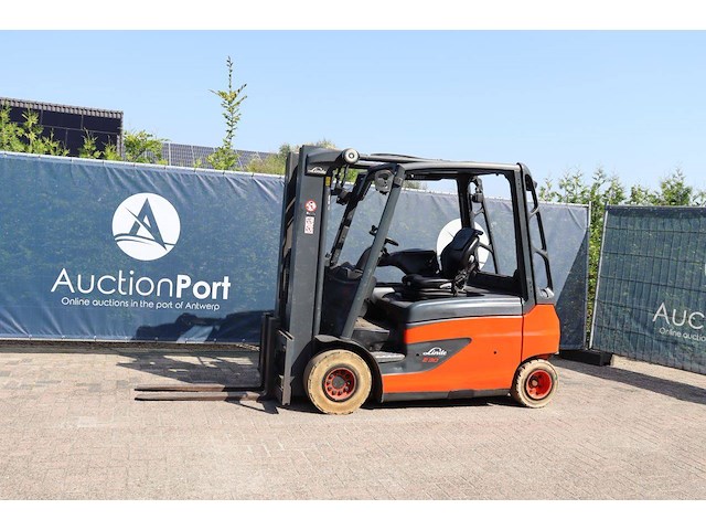 Heftruck linde e30l-01 elektrisch 3000kg 2015 - afbeelding 1 van  1