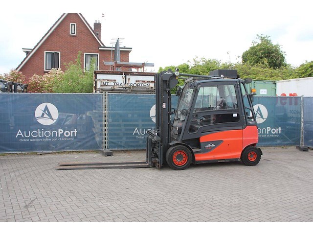 Heftruck linde e40 elektrisch 4000kg - afbeelding 1 van  1