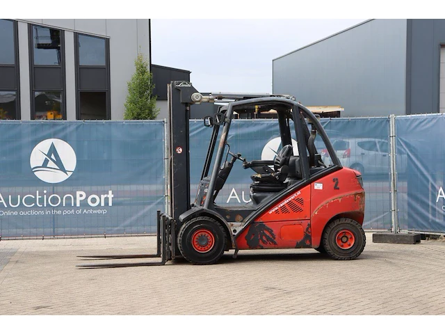 Heftruck linde h30d-01 diesel 3000kg 5.2m 2010 - afbeelding 1 van  1