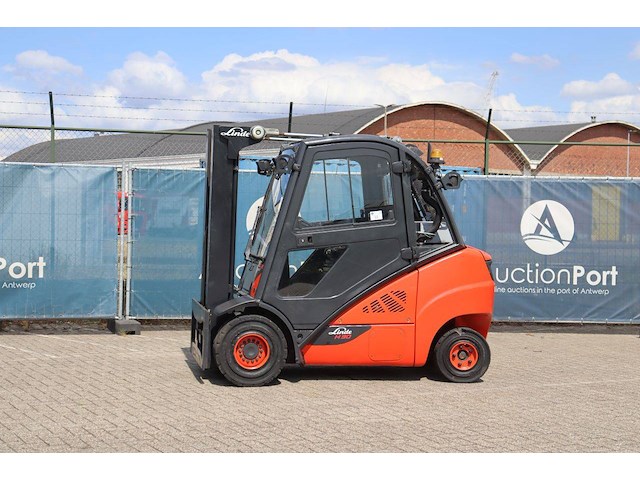 Heftruck linde h30d-02 diesel 3000kg 2016 - afbeelding 1 van  1