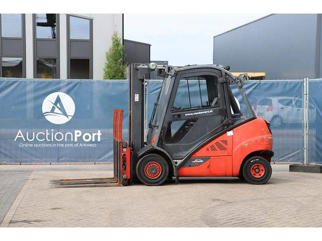 Heftruck linde h30d-02 diesel 3000kg 4.8m 2013 - afbeelding 1 van  1