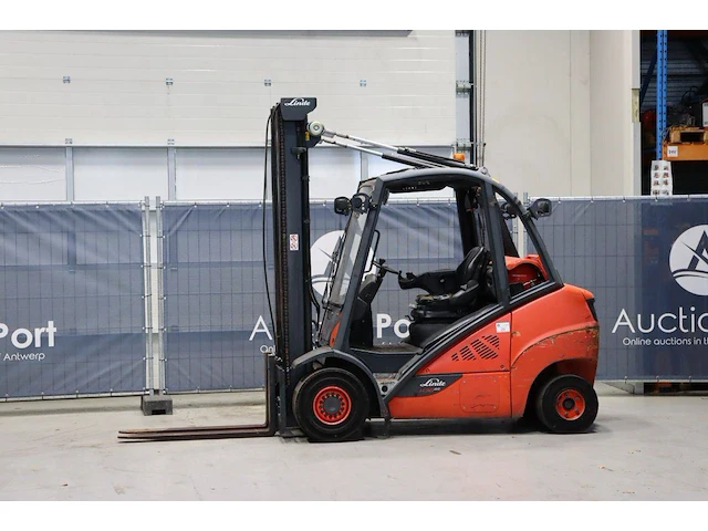 Heftruck linde h30t-02 lpg 3000kg 5.2m 2018 - afbeelding 1 van  1