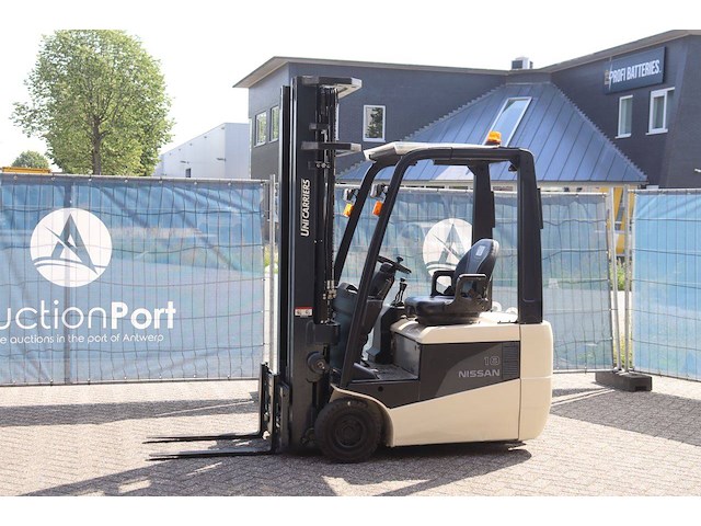 Heftruck nissan a1n1l18q elektrisch 950kg 5.75m 2012 - afbeelding 1 van  1