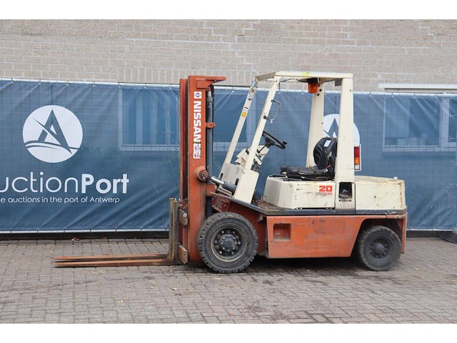 Heftruck nissan eh02a25 diesel 3000kg 3.0m 1990 - afbeelding 1 van  1