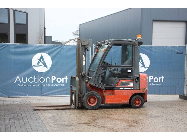 Heftruck nissan fdgta150 diesel 1500kg 3.3m 2000 - afbeelding 1 van  1