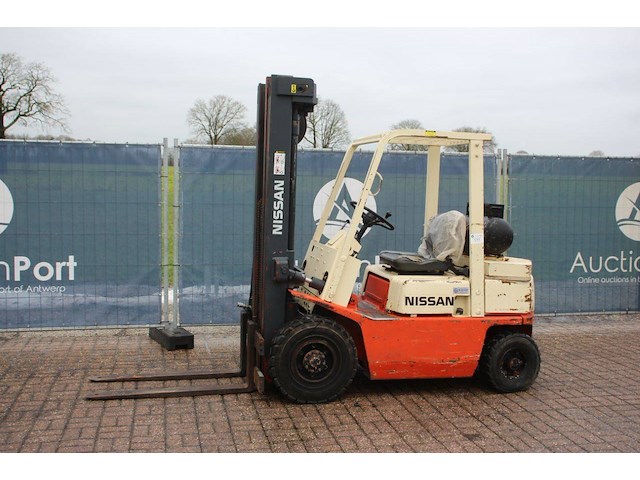 Heftruck nissan pf02a20u lpg 2000kg 3.7m - afbeelding 1 van  1