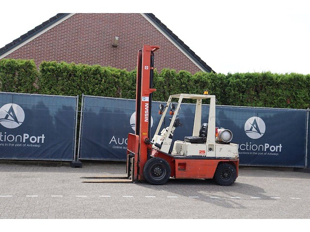 Heftruck nissan ph02a-25u lpg 2500kg 5.0m 1998 (marge) - afbeelding 1 van  1