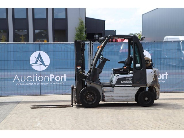 Heftruck nissan ud02a25pq lpg 2500kg 4.3m 2006 - afbeelding 1 van  1