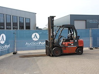 Heftruck nissan ugd02a30pq lpg 3000kg 6.0m 2002 - afbeelding 1 van  1