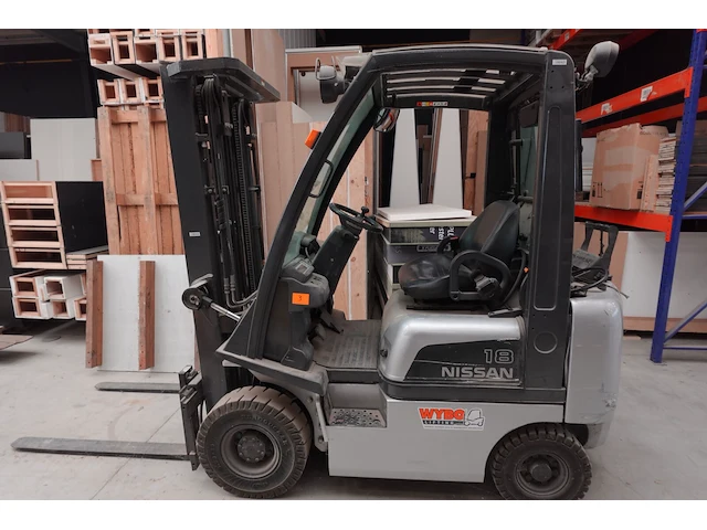Heftruck nissan - afbeelding 1 van  10