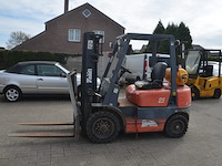 Heftruck tailift op gas met sideshift model fg 25, bouwjaar 2001 - afbeelding 8 van  17