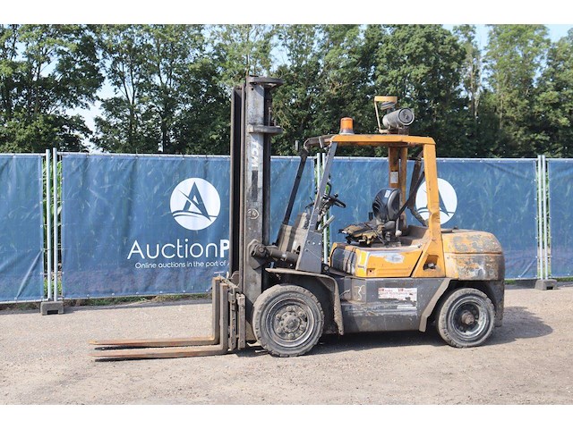 Heftruck tcm fhd36z9 3600kg 4.0m 2000 - afbeelding 1 van  1
