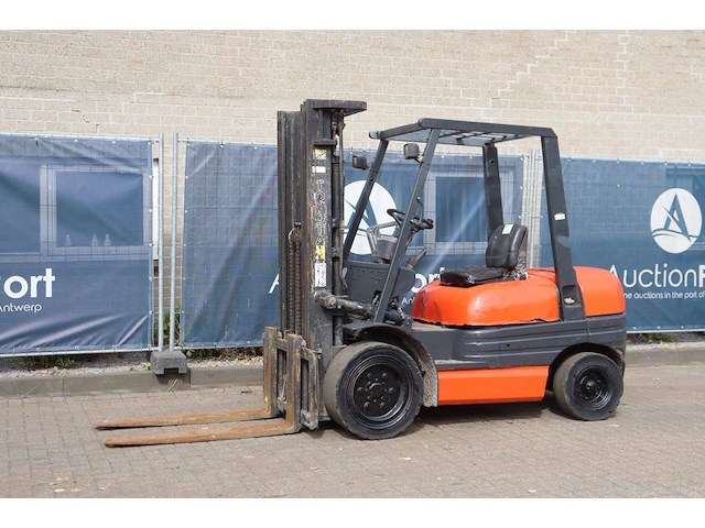 Heftruck toyota 02 6fdf 30 diesel 3000kg 4.3m 1996 - afbeelding 1 van  1