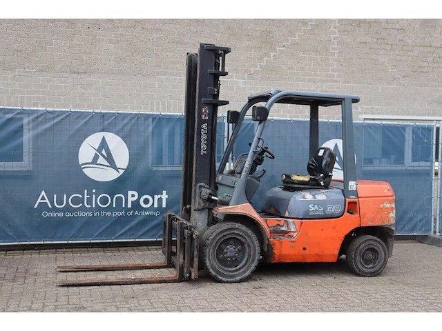 Heftruck toyota 02-7fdf30 diesel 3000kg 4.0m 2002 - afbeelding 1 van  1