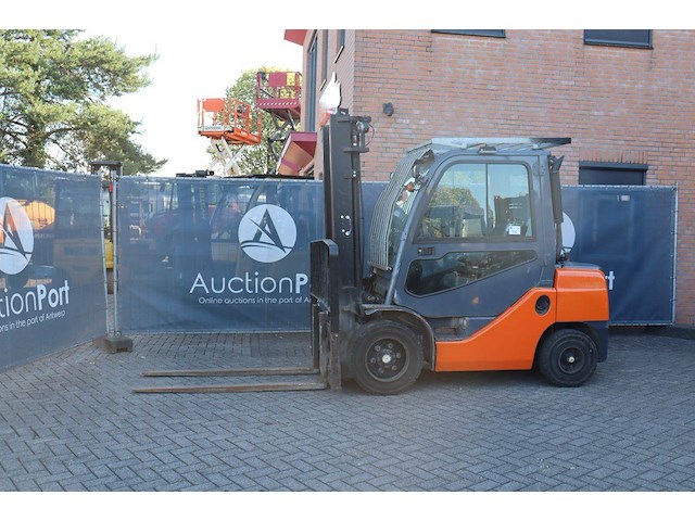 Heftruck toyota 02-8fdf30 diesel 3000kg 3.7m 2020 - afbeelding 1 van  1