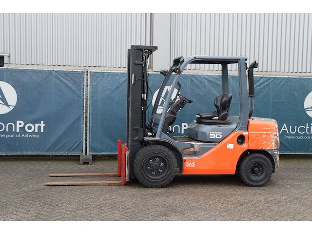 Heftruck toyota 02-8fdf30 diesel 3000kg 4.7m 2018 - afbeelding 1 van  1