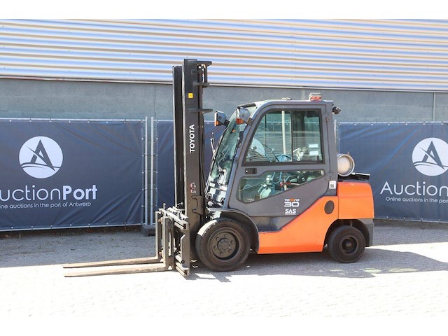 Heftruck toyota 02-8fgf30 lpg 3000kg 4.0m 2007 - afbeelding 1 van  1