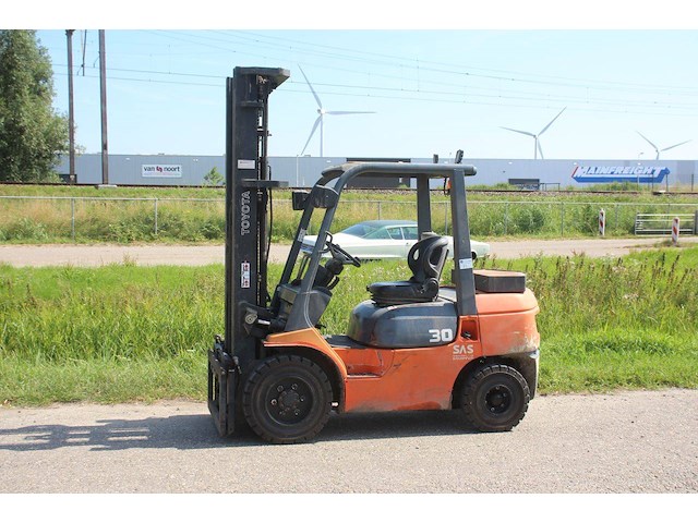 Heftruck toyota 62-7fdf30 diesel 3000kg 6.0m 2006 - afbeelding 1 van  1