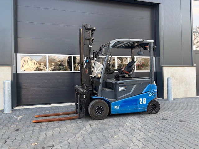 Heftruck toyota 8fbmt25 elektrisch 2500kg 2019 - afbeelding 1 van  1