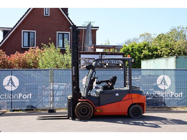 Heftruck toyota 8fbmt50 elektrisch 5000kg 5.5m 2018 - afbeelding 1 van  1