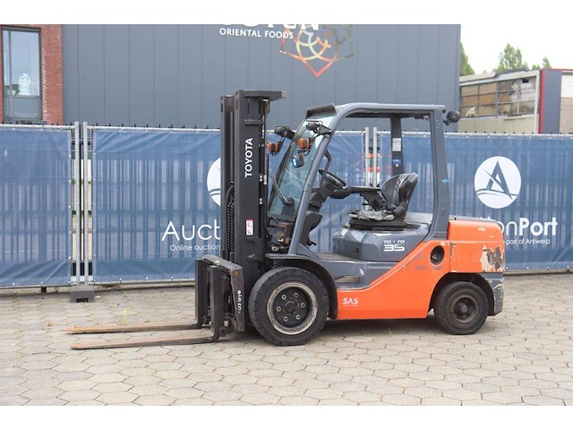 Heftruck toyota 8fdjf35 diesel 3500kg 4.3m 2016 - afbeelding 1 van  1
