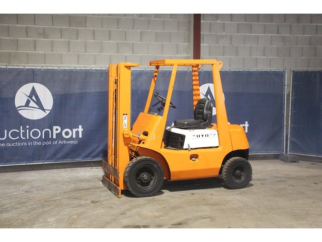 Heftruck toyota diesel - afbeelding 1 van  1