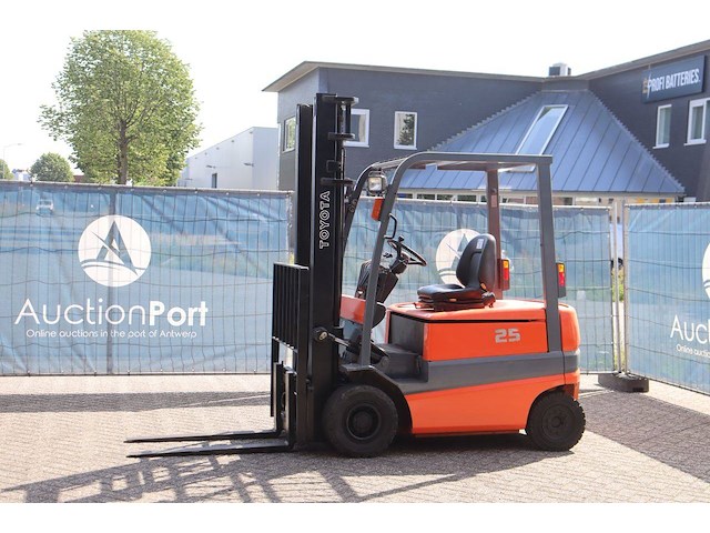 Heftruck toyota fbmf25 elektrisch 2220kg 4.0m - afbeelding 1 van  1