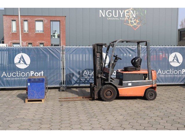 Heftruck toyota fbmf25 elektrisch 2500kg 4.3m 2001 - afbeelding 1 van  1