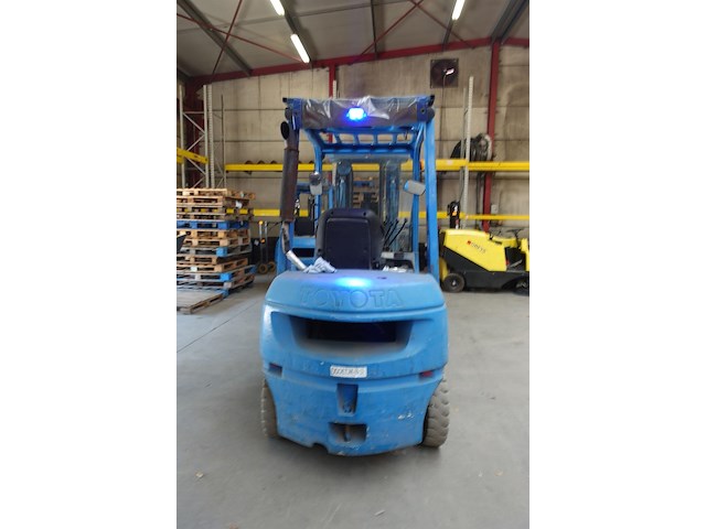 Heftruck toyota - afbeelding 4 van  9