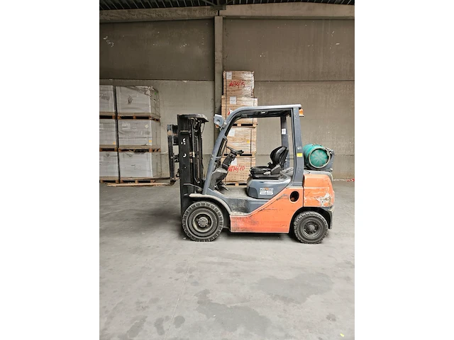 Heftruck toyota - afbeelding 1 van  16