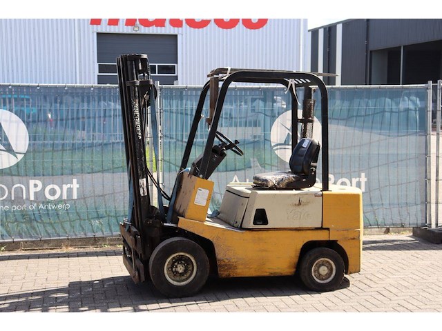 Heftruck yale gdp-040ad diesel 2000kg 1987 - afbeelding 1 van  1