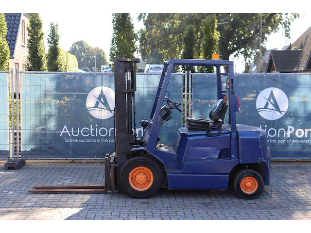 Heftruck yale gdp25 diesel 2500kg 1999 - afbeelding 1 van  1