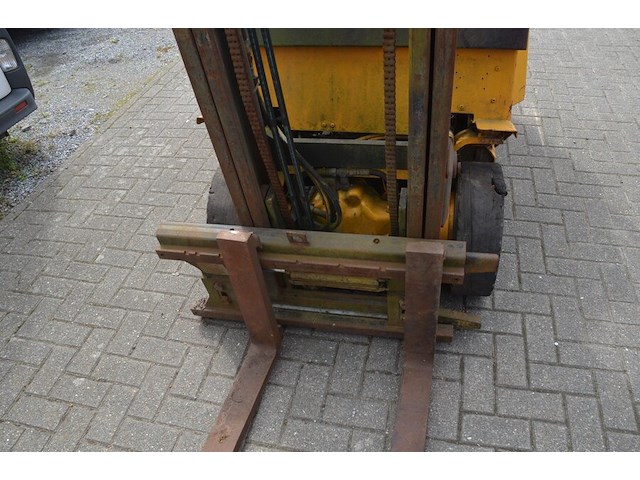 Heftruck yale op diesel (defect) - afbeelding 17 van  20