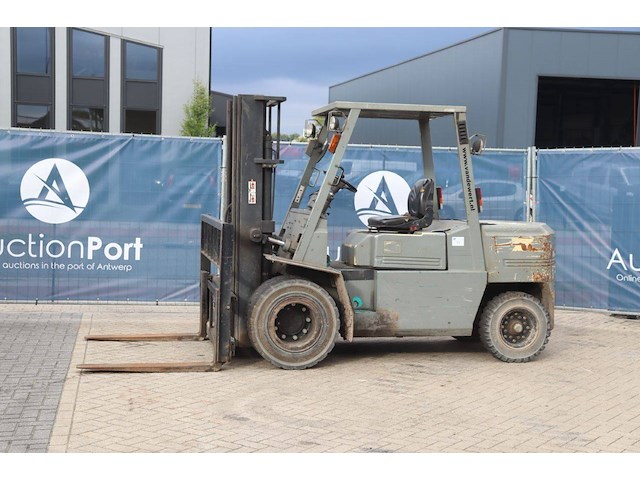 Heftruck yang fd-45tip diesel 4500kg 4.7m 1999 - afbeelding 1 van  1