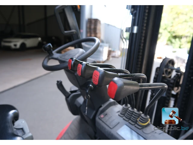 Heftruck - afbeelding 6 van  28